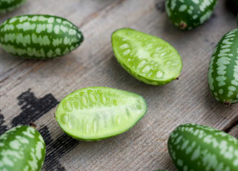 21 Green Fruit That Are Delicious